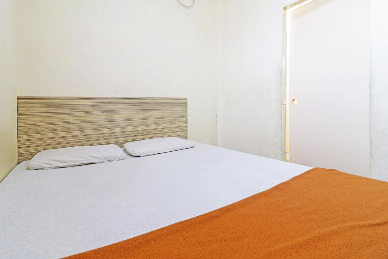 פקאנבארו Guest House Taman Sari Syariah מראה חיצוני תמונה