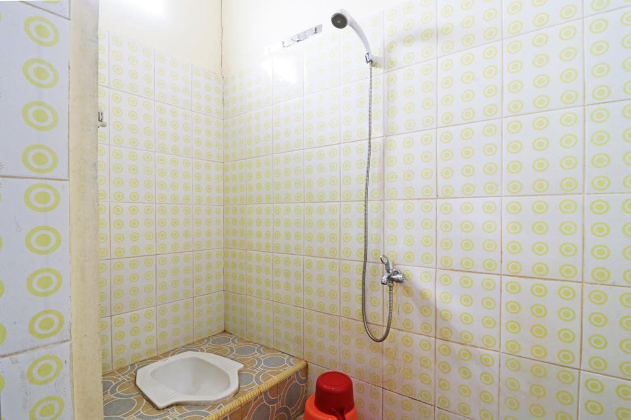 פקאנבארו Guest House Taman Sari Syariah מראה חיצוני תמונה