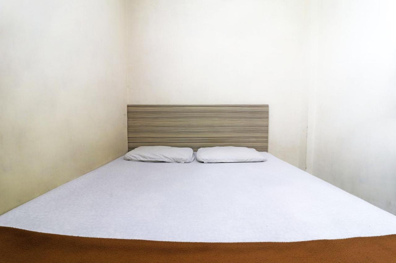 פקאנבארו Guest House Taman Sari Syariah מראה חיצוני תמונה