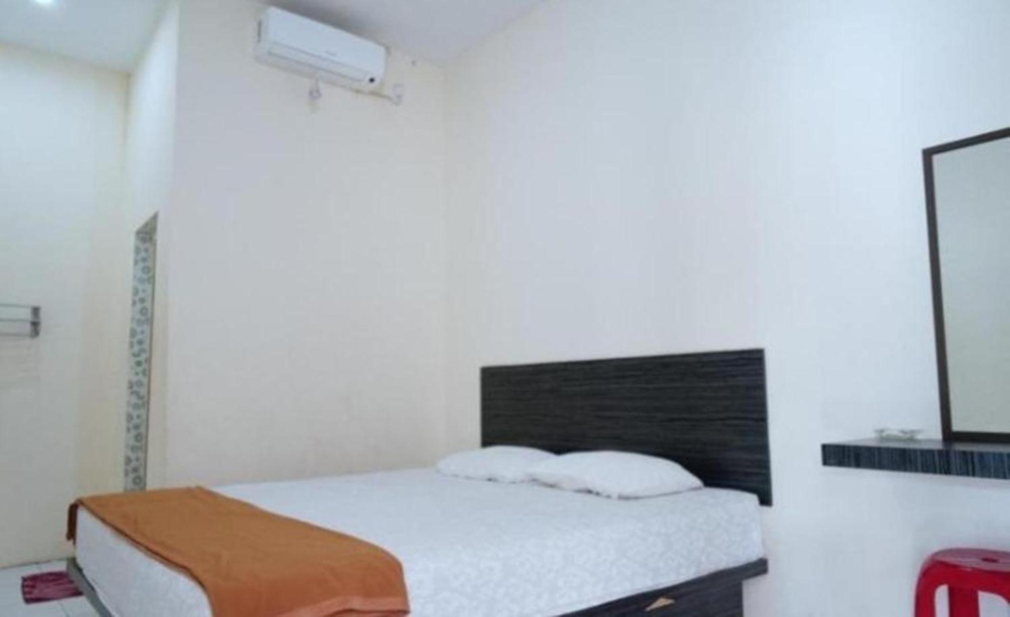 פקאנבארו Guest House Taman Sari Syariah מראה חיצוני תמונה